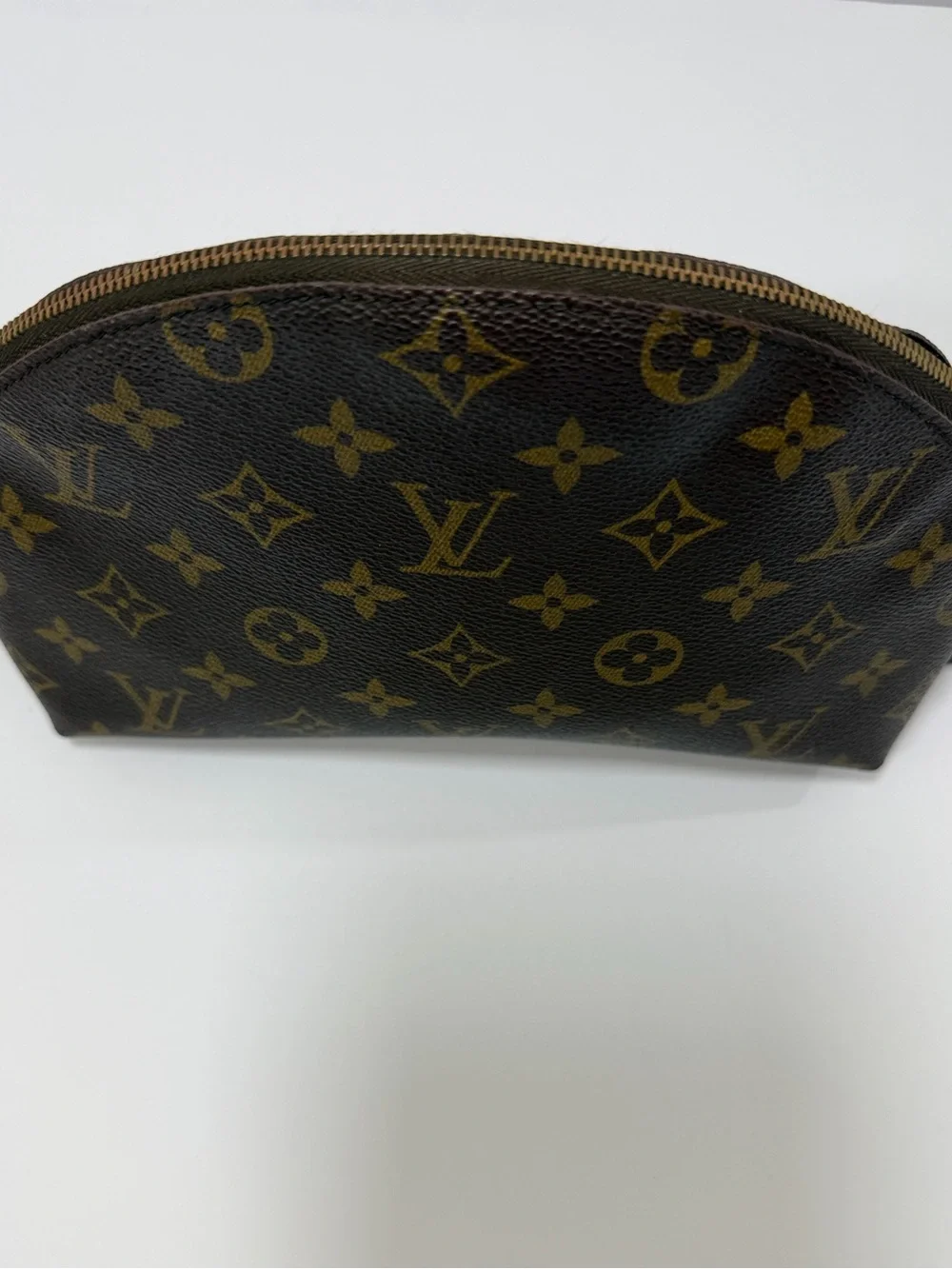 Louis Vuitton Monogram Trousse Demi Ronde Cosmetic Pouch M47520